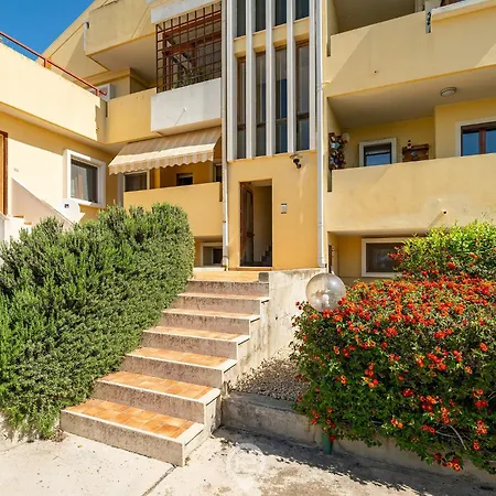 Panoramic Seaview Apartment *